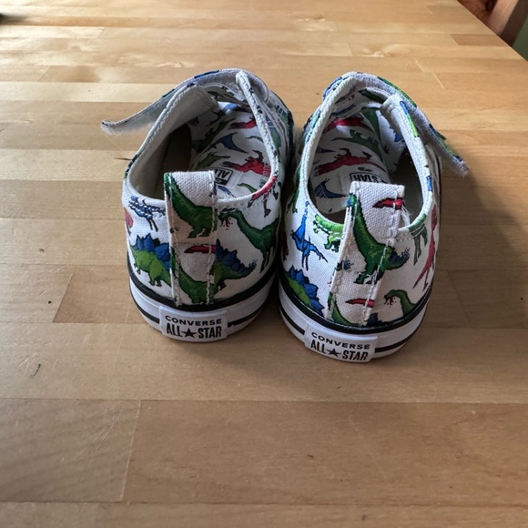 Converse dinosaur size 9 - Picture 4 of 4